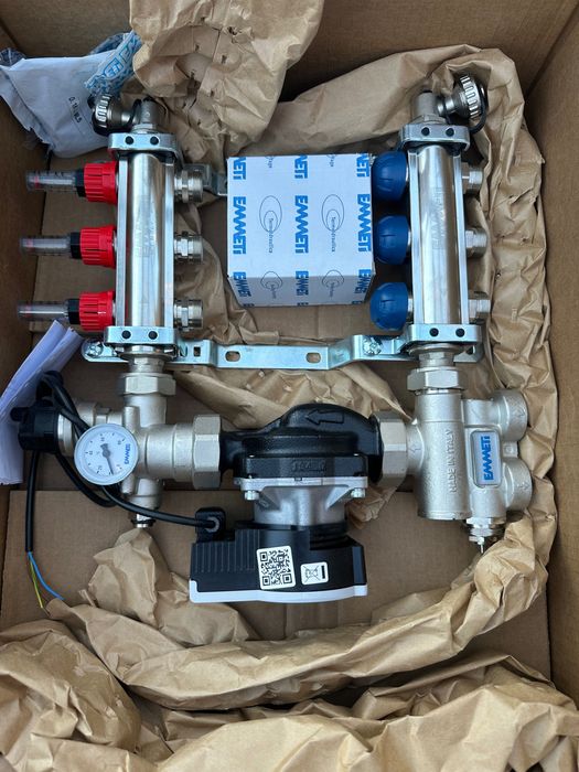 Emmeti колектори с TM3-R помпа