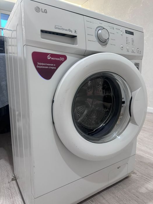Продам стиральную машину LG