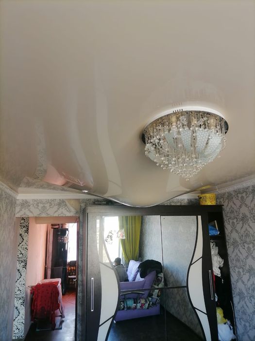 Натежной потолок