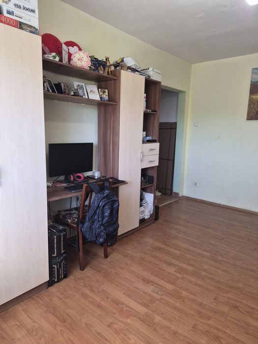 Vând apartament tip X cu 2 camere