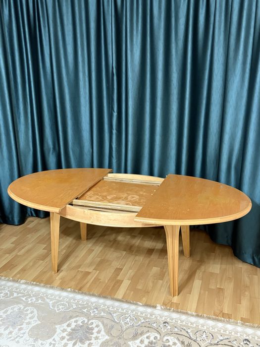 итальяндық дубтан жасалған стол