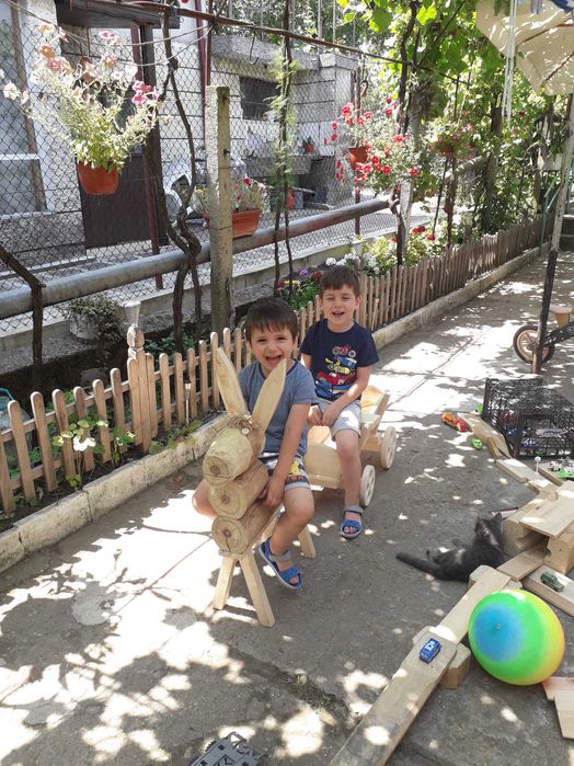 Декоративно магаренце с каручка