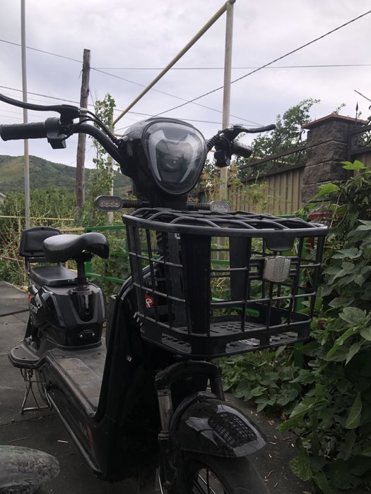 Продам электро скутер надо акум