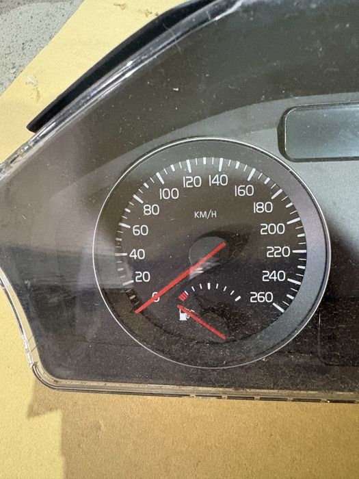 Volvo v50 2.0d face avtomat Километраж