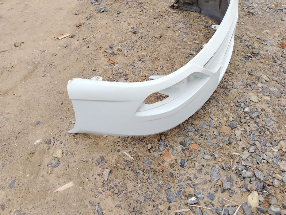 Бампер  сатылады нисан