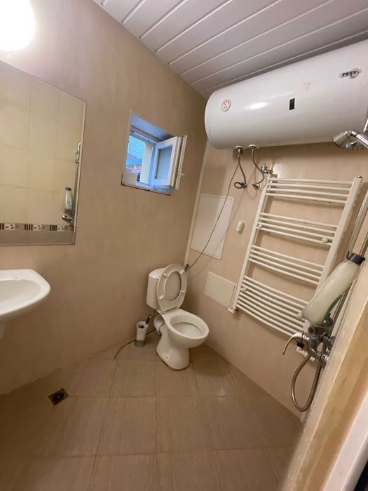 Давам за краткосрочен наем малка самостоятелна къща в Regenstauf-93128