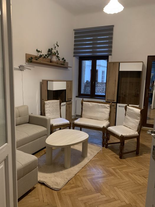 Angelas Home City centrum Regim Hotelier 3 camere  baie , bucatarie , loc de fumat ,parcare , parcul Astra Sibiu