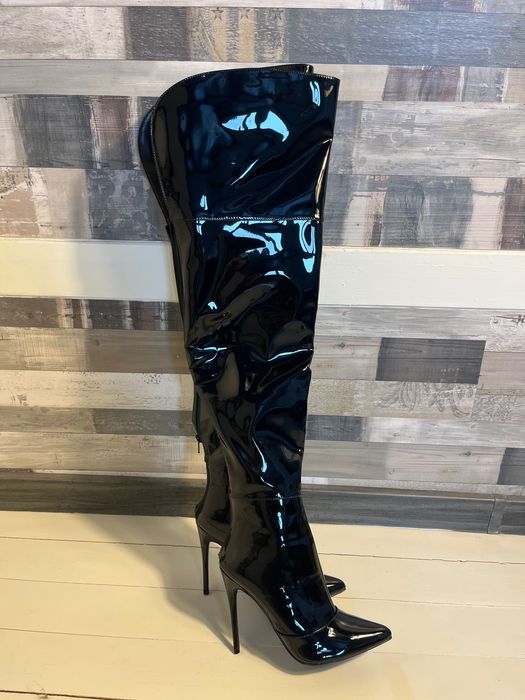 Лачени високи ботуши Pleaser