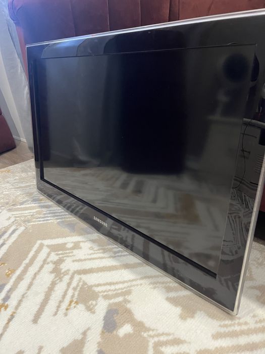 Телевизор samsung