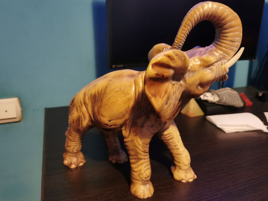 Statueta(sculptura)  decorativa elefant