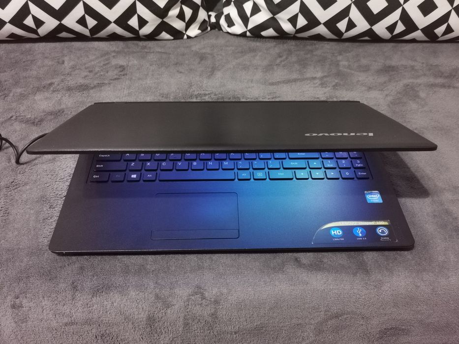 Laptop Lenovo IdeaPad 80MJ
