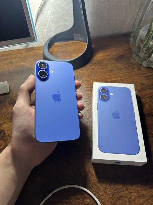 Iphone 16 на гарантии
