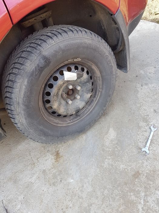 Proprietar vand Land rover freelender2