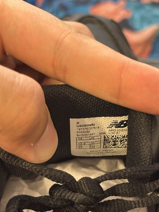 49 - New Balance 9060 Triple Black Leather