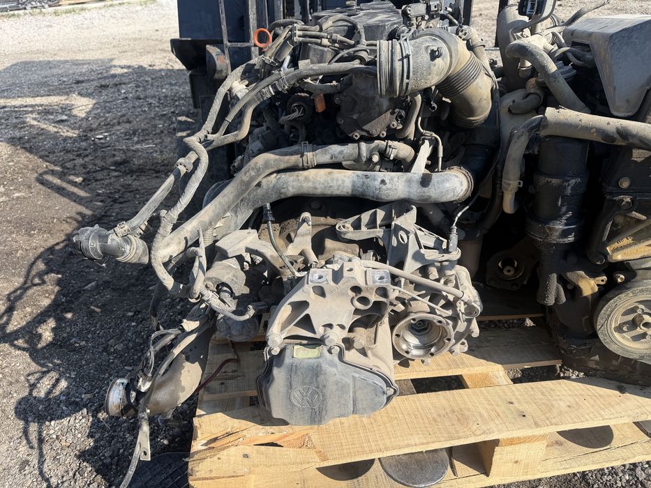VW CADY  оборудван двигатвл 1.9 105 кс 2008 Г КОД BLS