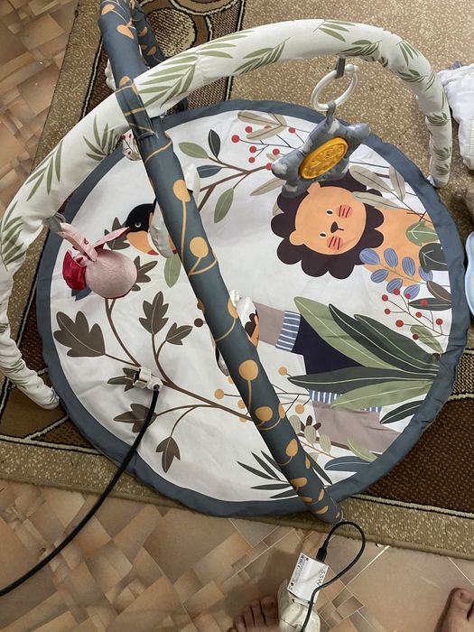 Продам коврик с дугами