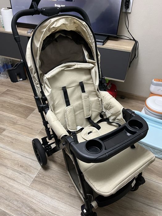 Продается коляска прогулочная