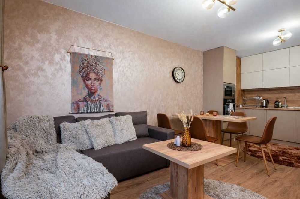 Дава се под наем Тристаен апартамент в София, Малинова долина - 70 кв.м за 776.73 € - Снимка #1