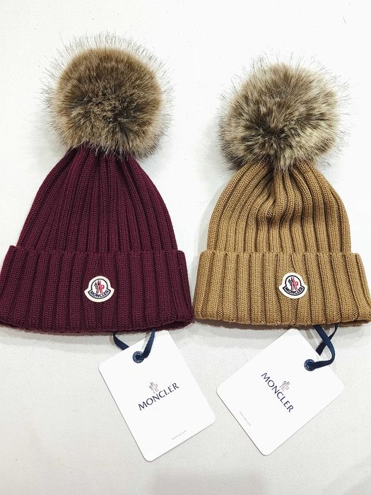 Шапка Moncler, зимна