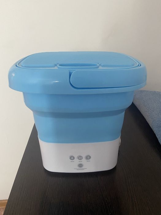 Ручная маленькая стиралка