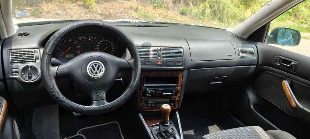 VW Bora 1.6i  101