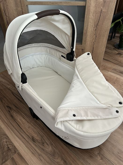 Кош за новородено Cybex Cot S Lux + подарък