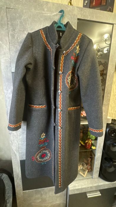 Продается пальто