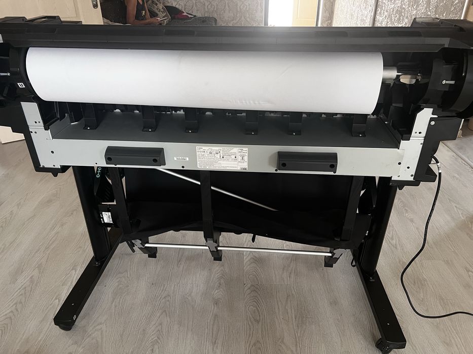 ПРОДАЮ плоттер Canon TM-300 | Формат A0 | В идеальном состоянии