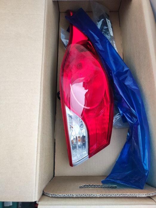 Фара на хундай Элантра левая.