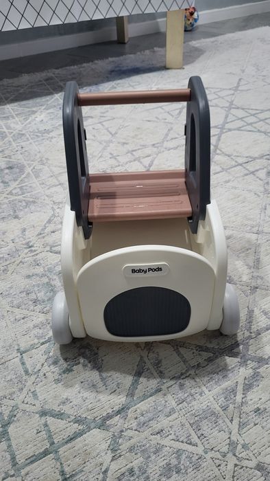 Продам машинку каталку Babypods