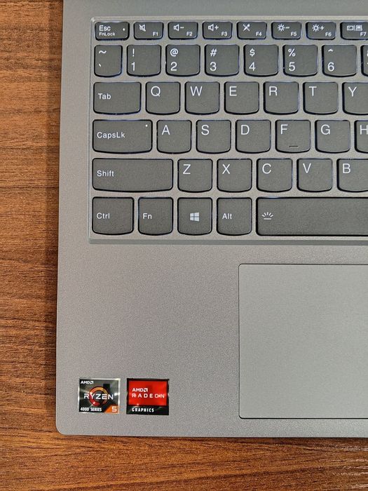LENOVO ThinkBook ryzen 5 8/256