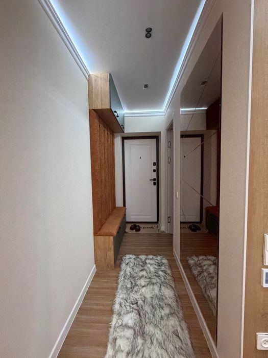 Продается евро квартира с новым ремонтом, по ул.Мукимий  1в2 40кв.м.