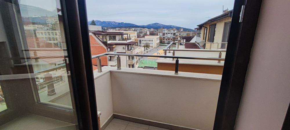 Продава се Тристаен апартамент в Казанлък - 110 кв.м за 1372 €/кв.м - Снимка #15