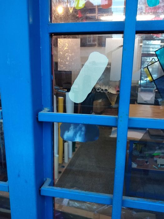 перфо фолио перфорирано самозалепващо ширина   1,06 м и 1,37 м