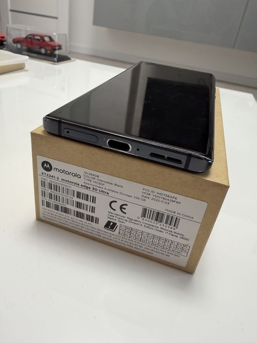 Motorola Edge 30 Ultra 12GB RAM 256GB