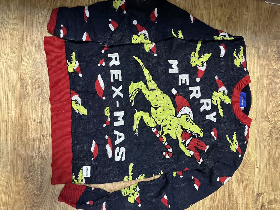 Оригинален мъжки пуловер Jack&Jones размерът е L