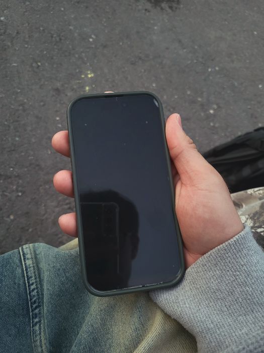 Продаю или обменяю IPhone 15 black titanium