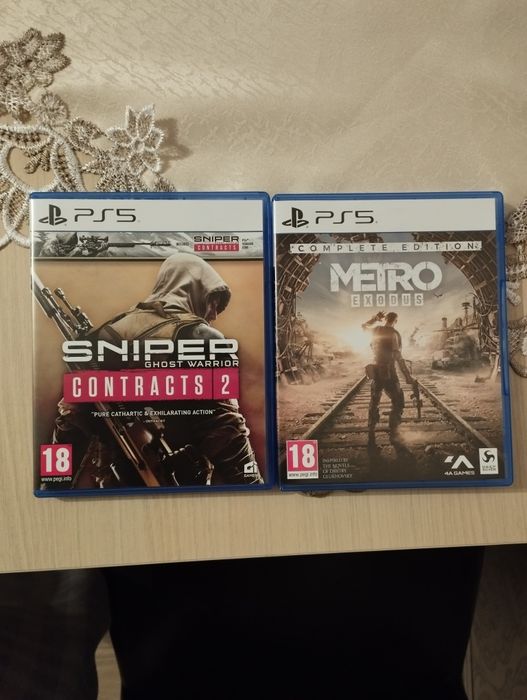 Vând 2 CD PlayStation 5