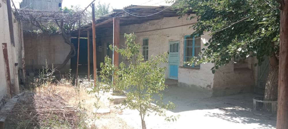 Участка сотилади