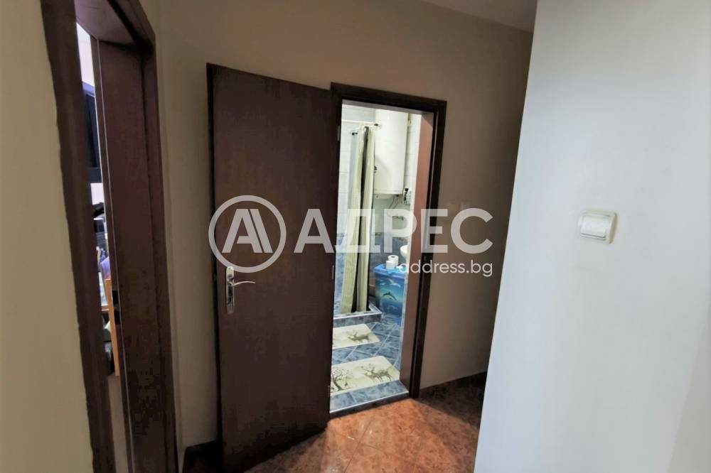 Продава се Тристаен апартамент в Разград, Лудогорие - 98 кв.м за 724 €/кв.м - Снимка #3