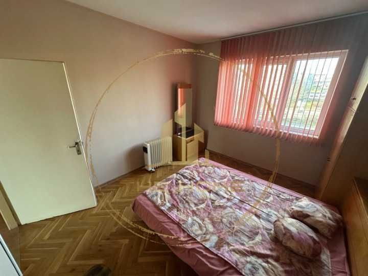 Отлична цена 3 стаен Базар Левски