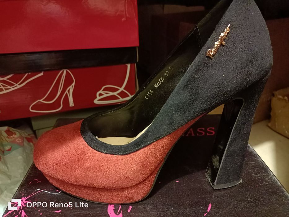 Продам туфли женские