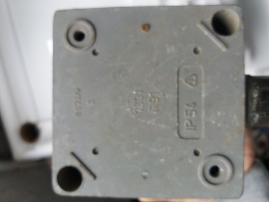 продажа переключателя на электродвигателей .запуск