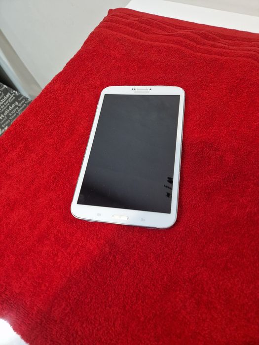 Tableta Samsung defecta. Nu se aprinde