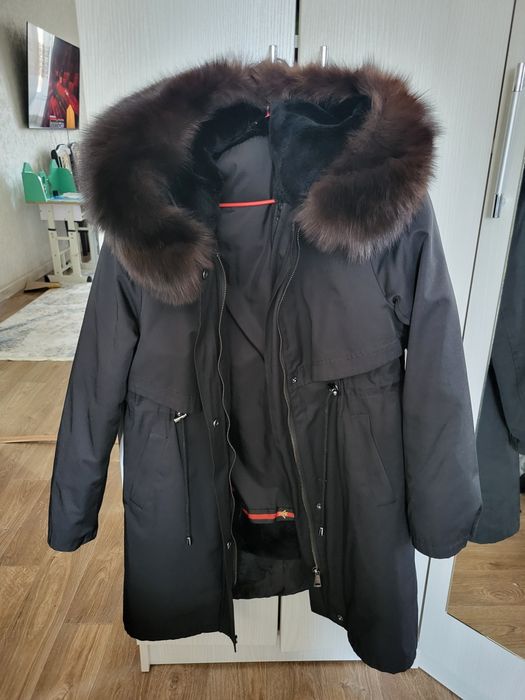 Продам парку в идеальном состоянии