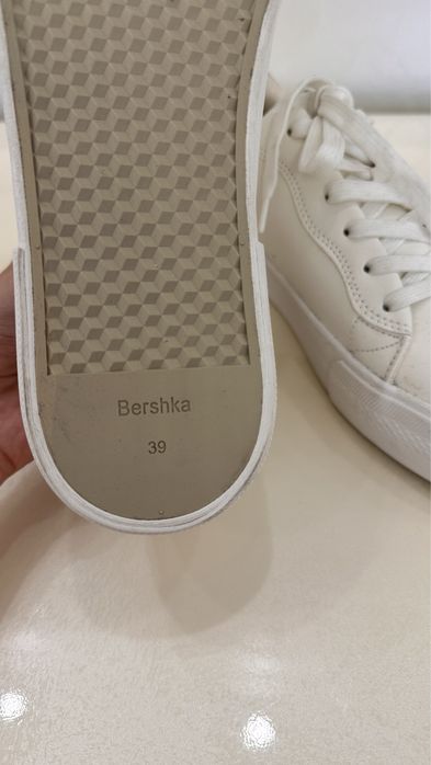 Bershka белые кеды кроссовки новые!!