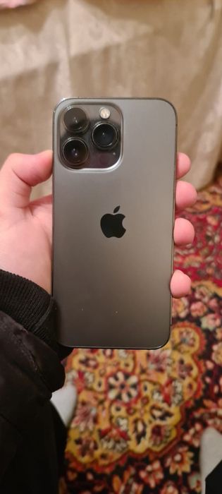 Срочно Продам айфон 13 про