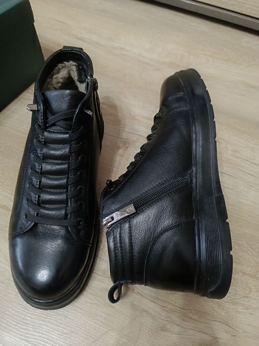 Мужская кожаная обувь р39