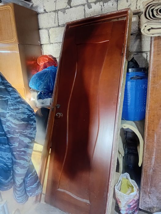 Есік сатылады. 70тік