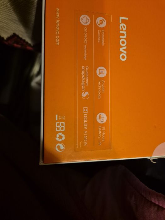 Продавам таблет Леново